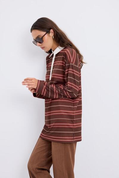 KADRİYE BAŞTÜRK Φούτερ με ριγέ γιακά πόλο καφέ
