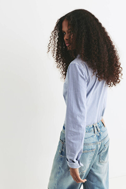 Pull & Bear Fitted poplin shirt with pleats