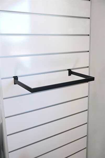 Modern Raf Kanallı Panoya Köşeli Siyah U Boru