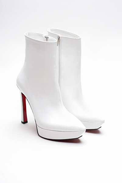 Ayakkabı Ateşi Cizme cu toc cu platformă cu fermoar pentru femei Pileras din piele lacuită albă