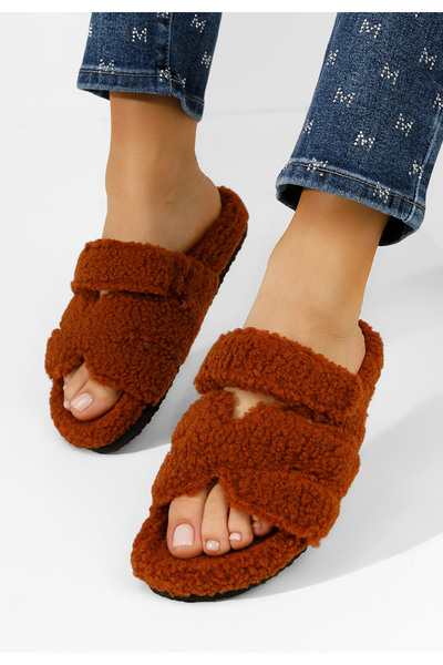 B T Shoes Camelové dámske šľapky Merrill