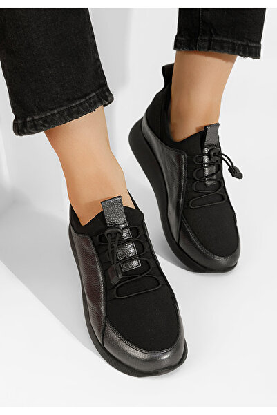 B T Shoes Černé kožené polobotky Nemena V2