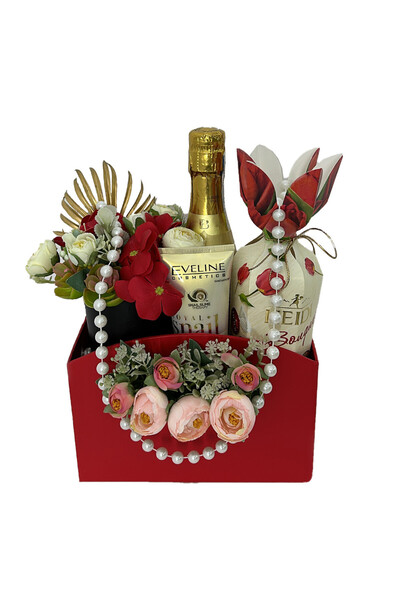 velve Pachet GiftDay,Aranjament floral,Spumant Bottega,Praline Heidi in cutie...