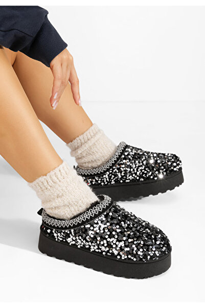 B T Shoes Černé pantofle na platformě Joannna V2