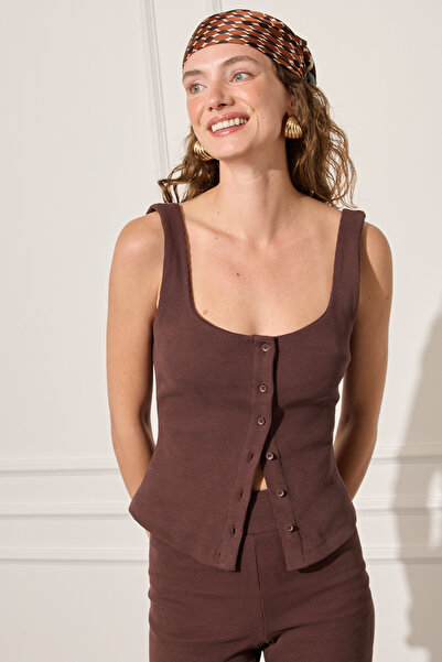 Beyyoglu Önü Düğmeli Bluz