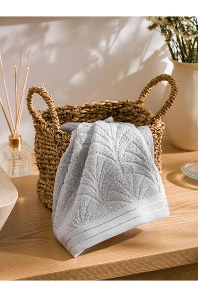 LC Waikiki Patterned Face Towel 50X80 cm (W4)