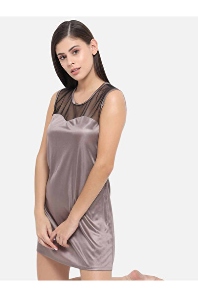 KLAMOTTEN By Styli بيبي دول ساتان بفتحة رقبة وهمية سادة