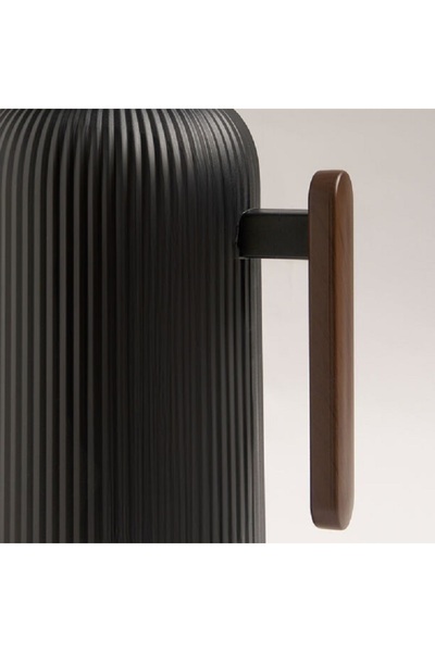 Dallaty black plastic vacuum flask 1L