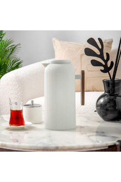 Dallaty white plastic vacuum flask 1L
