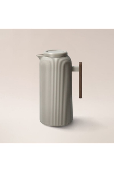 Dallaty beige plastic vacuum flask 1L