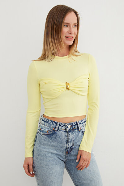 Fulla Moda Blouse with Knotted Front and Buckle Accessories