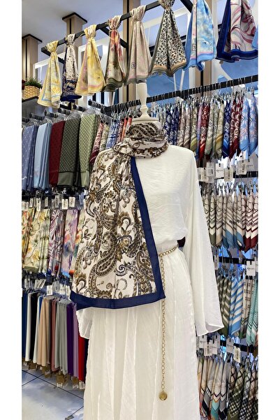 KUQOS Ethnic Floral Patterned Shawl