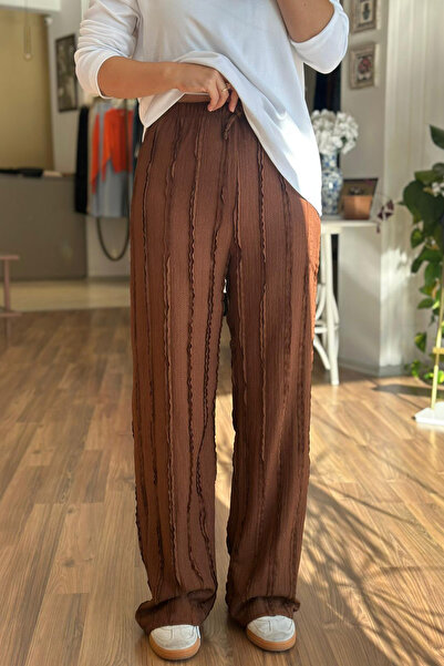 Unique Boutique Kahverengi Ters Dikiş Detaylı Pantolon