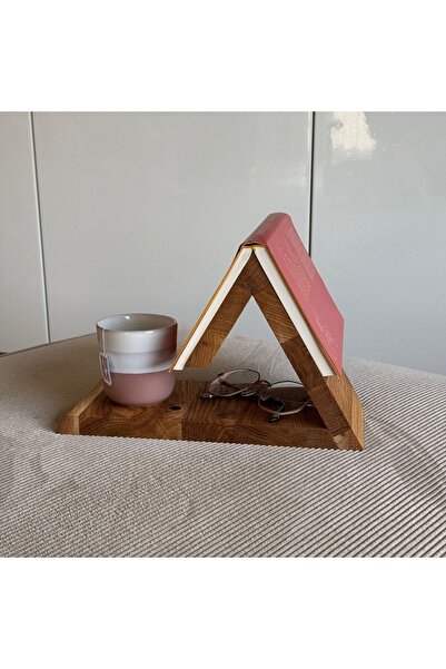 Dekor Paleti Minimal Üçgen Ahşap Kitap Standı – Masaüstü Okuma & Dekor
