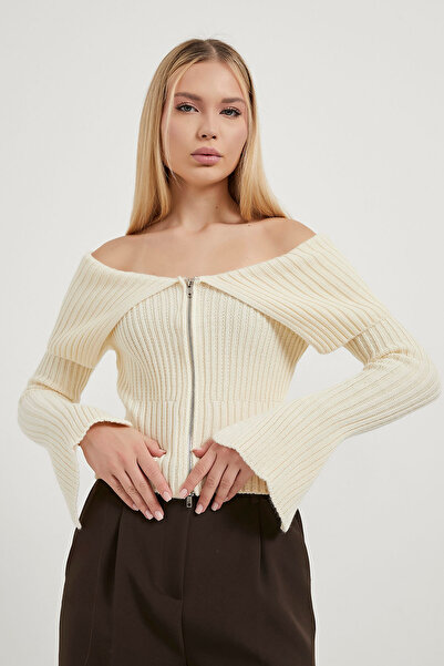 Arma Life Women's Turn-Down Collar Slit Basic Cream Crop Cardigan