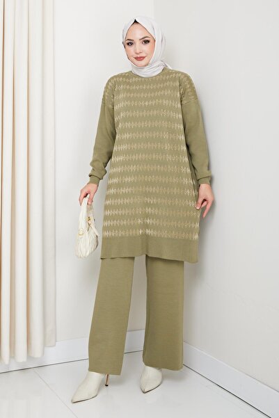 FATELLA Kadın Yeşil Triko Kazak – Geometrik Simli Desenli Salaş Model