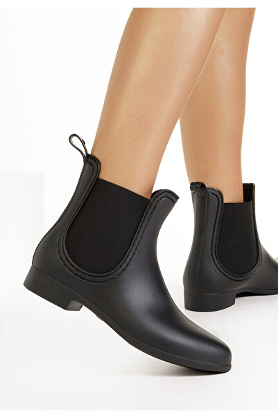 B T Shoes Černé dámské kotníkové holínky Prixia