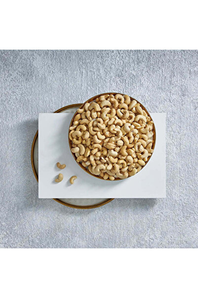 Nuts الكاجو الخام (1 كجم)