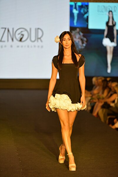 Euznour White Roses Dress