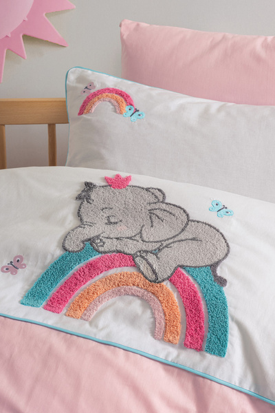 Cotton Box طقم غطاء لحاف للأطفال مطرز باللون الوردي المحظوظ