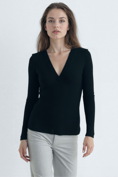 WESTMARK LONDON Ink Black V-Neck Long Sleeve Women's Blouse Viola