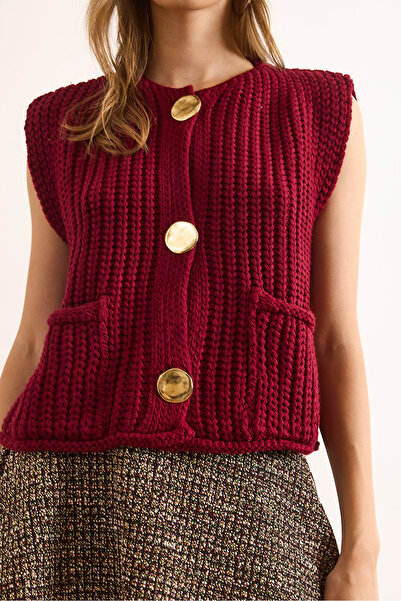Olalook Жіночий бордовий светр з великими золотими ґудзиками та товстим плетінням YLK-19000087