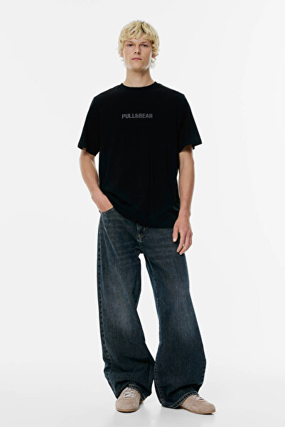 Pull & Bear Regular fit logo T-shirt