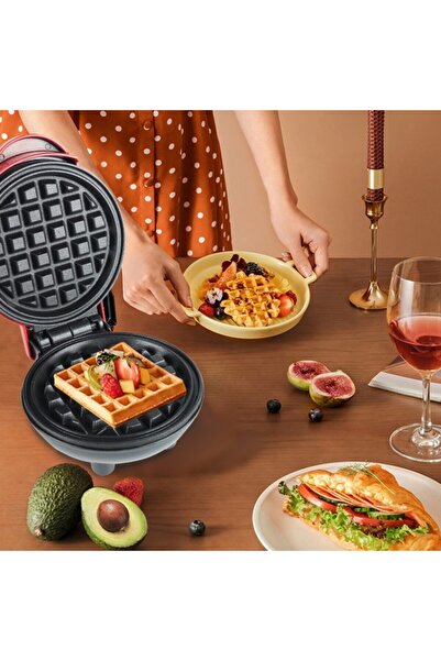 Flippy Mini waffle maker, foldable, multifunctional, compact, easy to transport and store, Red