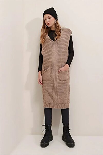 AQE FASHION Women's V-Neck Stripe Detailed Pocketed Sleeveless Slit Soft Textured Poncho Mink