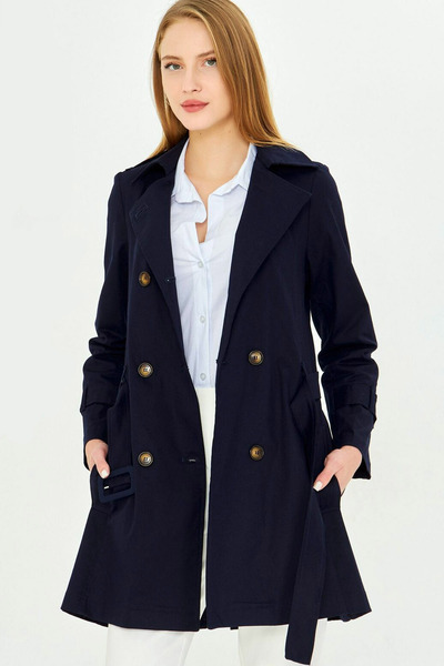 MissThetis Kruvaze Ceket Yaka Uzun Kol Düğmeli Şık ve Cool Cepli Astarsız Kemerli Rahat Kısa Gabardin Trençkot