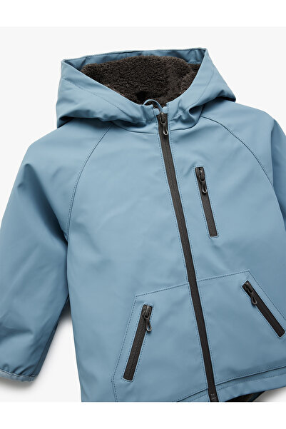 Koton Haina de ploaie cu glugă din piele artificială, cu detaliu de buzunar și fermoar