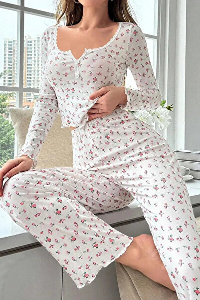 Eloria Fashion Floral Print Long Sleeve Comfortable Button and Lace Detail Women's Pajama Set