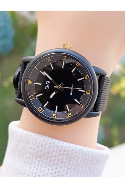 Q&Q 10 Atm Waterproof Silicone Strap Unisex Wristwatch with 2 Years Warranty