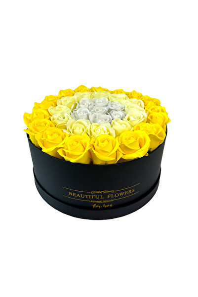 velve Aranjament floral Divine, in cutie rotunda neagra cu 45 trandafiri de s...