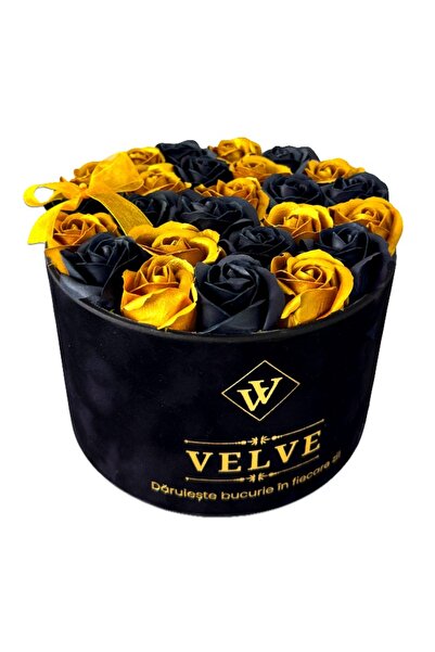 velve Aranjament floral Splendor, in cutie de catifea cu 25 trandafiri de sapun, Auriu-Negru