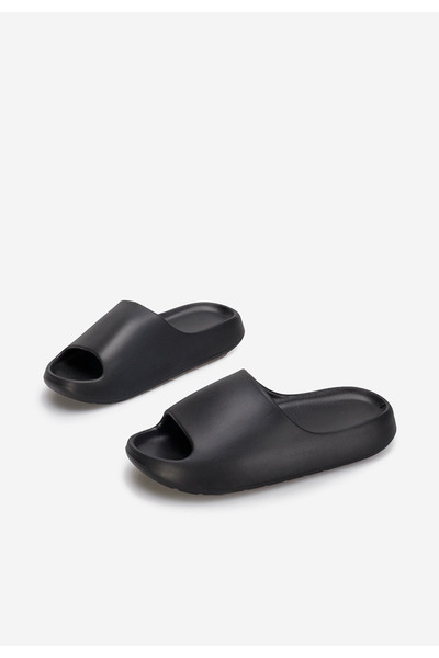 B T Shoes Černé pantofle dámské Jomya