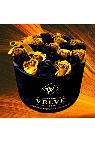 velve Aranjament floral Splendor, in cutie de catifea cu 25 trandafiri de sapun, Auriu-Negru