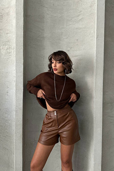 bacc Γυναικείο καφέ σορτς με λάστιχο στη μέση από τεχνητό δέρμα BCHN-25261007