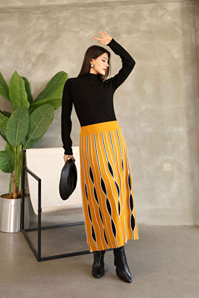 bacc Rochie de damă tricotată dintr-o singură piesă, cu guler ridicat, culoar...