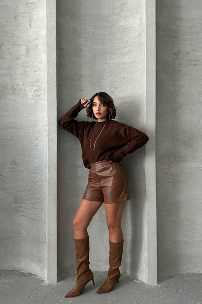 bacc Γυναικείο καφέ σορτς με λάστιχο στη μέση από τεχνητό δέρμα BCHN-25261007