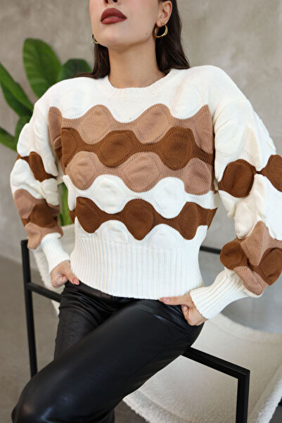 bacc Women's ecru crew neck embossed pattern knit sweater bces-252034