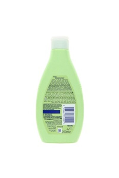 Johnson & Johnson Johnson's Vita Rich Revitalizing Body Wash With Aloe Vera & Vitamin E 250 ml
