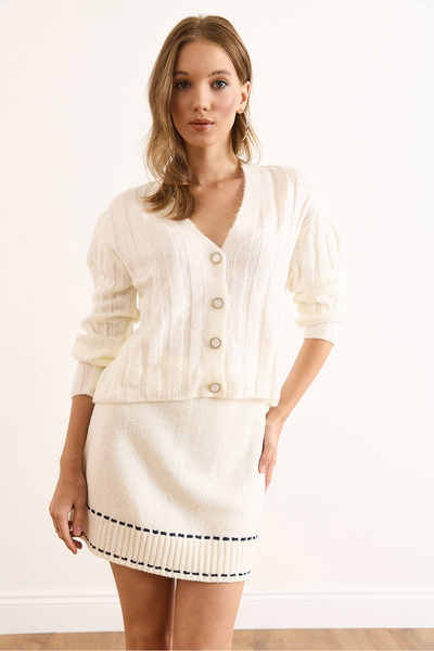 Olalook Women's White Thick Ribbed Soft Textured Cardigan Hrk-19000385