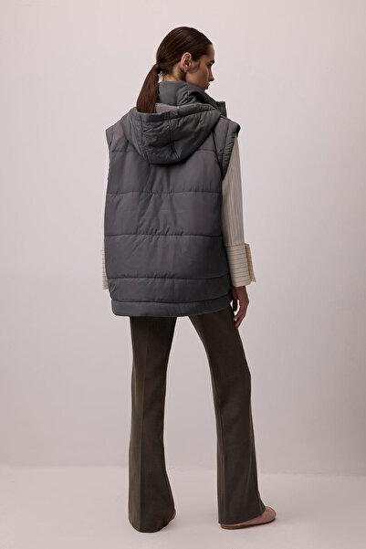 Touché Privé HOODED QUILTED VEST