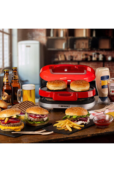 ARIETE Sandwich maker Party Time 0205/00, 1200W, 2 compartments, Nonstick, Removable tray, Red