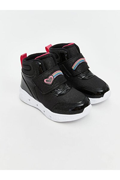 LC Waikiki Cırt Cırtlı Tabanı Işıklı Kız Bebek Bot (W5)