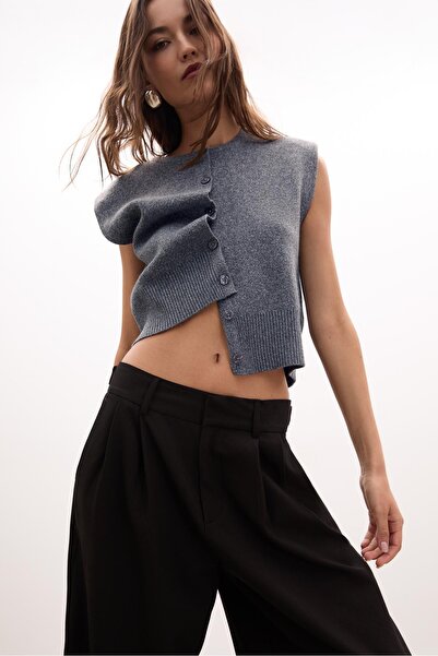 Stradivarius Knit vest with padded shoulders