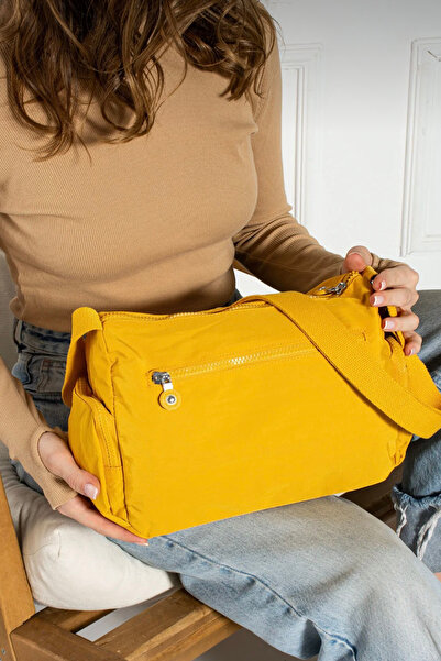 Sanmorris Çok Cepli Çapraz Askılı Kadın Omuz Çantası Orta Boy Günlük HV3007 Hardal