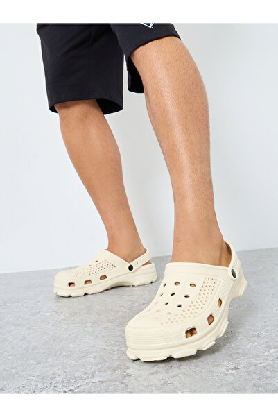 Take Two By Styli Solid Ankle Strap Clogs