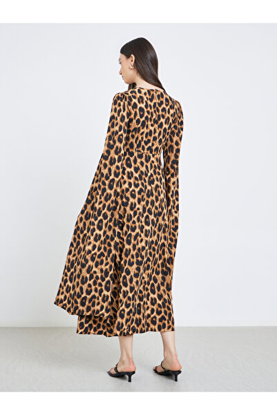 Take Two By Styli Leopard Print Square Neck Maxi Dress